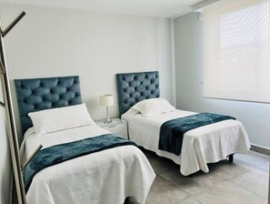 2 bedrooms, desk, free WiFi, bed sheets