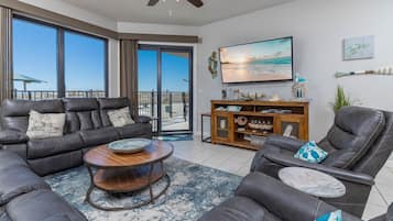 Appart'hÎtel, 3 chambres | Coin séjour