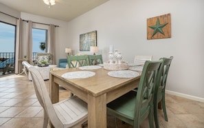 Dining - Phoenix East 103 2 Bedroom Condo (Orange Beach)