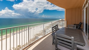 Condo, 3 Bedrooms | Property grounds