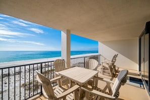 Condo, 2 Bedrooms | Outdoor dining