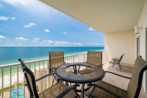 Condo, 2 Bedrooms | Outdoor dining