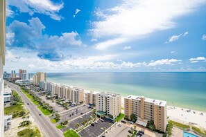 Condo, 2 quartos | Fachada