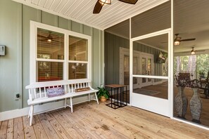 Rumah, 4 kamar tidur | Teras/patio