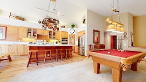 Condo, 5 Bedrooms | Game room