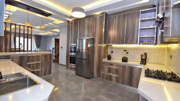 Fridge, microwave, oven, dishwasher