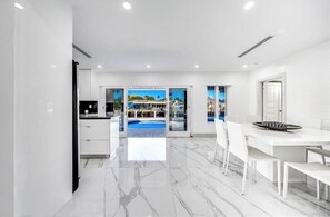 Dining - SeaSide Hideaway-Luxe Waterfront + Pool + Hot Tub - 5 mins to beach (Pompano Beach)