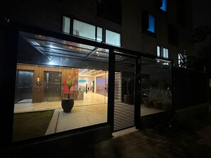 Fachada de la propiedad