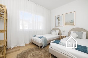 3 habitaciones, tabla de planchar con plancha y wifi gratis 