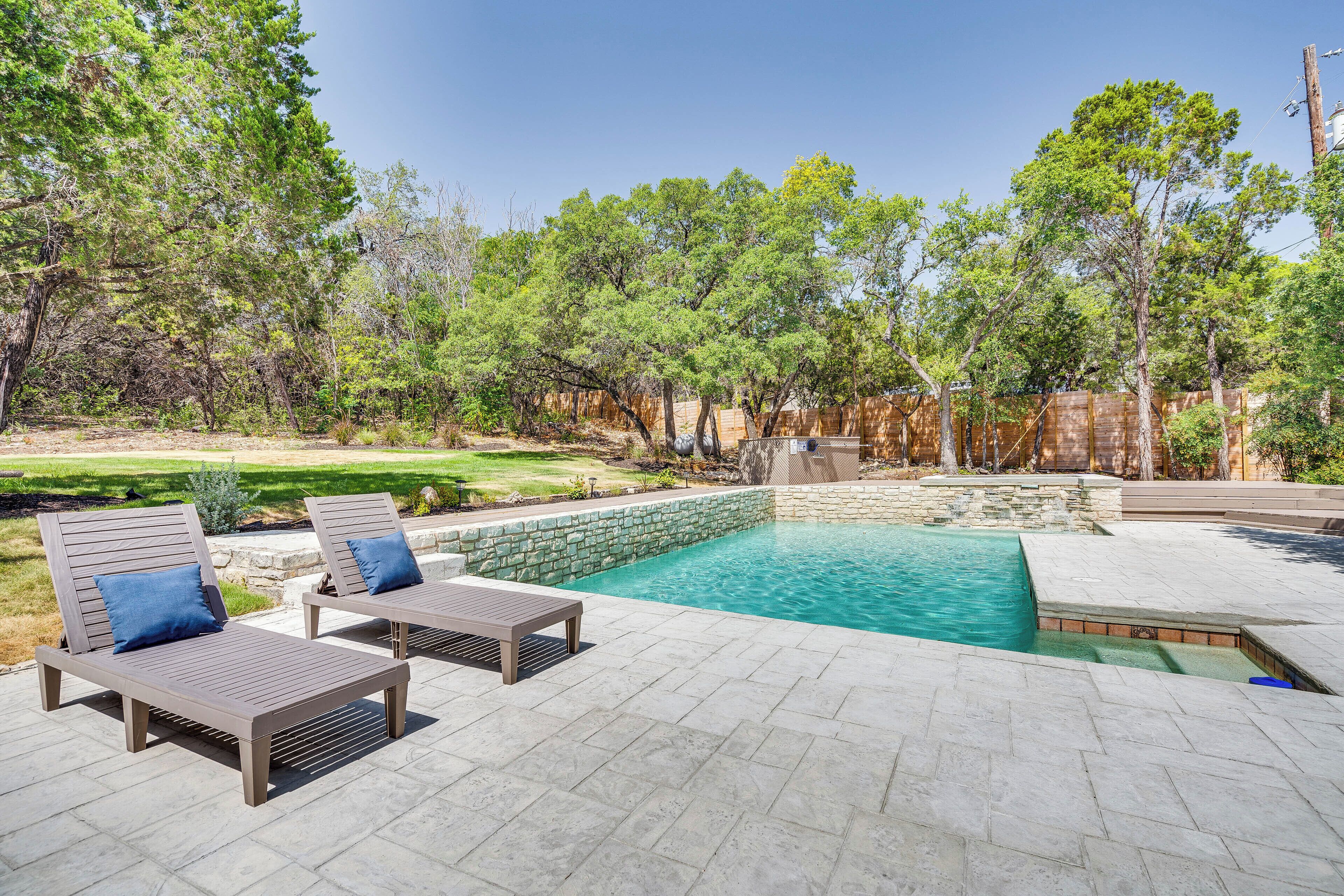 Texas Family-Friendly Escape w/ Pool: Near Lake!