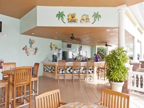 Bar (in der Unterkunft)