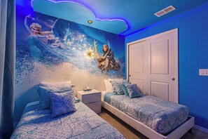 5 chambres, fer et planche à repasser, Wi-Fi, draps fournis
