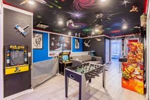 Spielezimmer