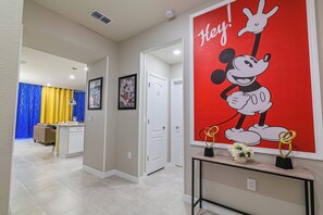 المنشأة من الداخل