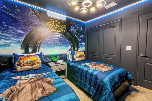 5 bedrooms, desk, iron/ironing board, free WiFi