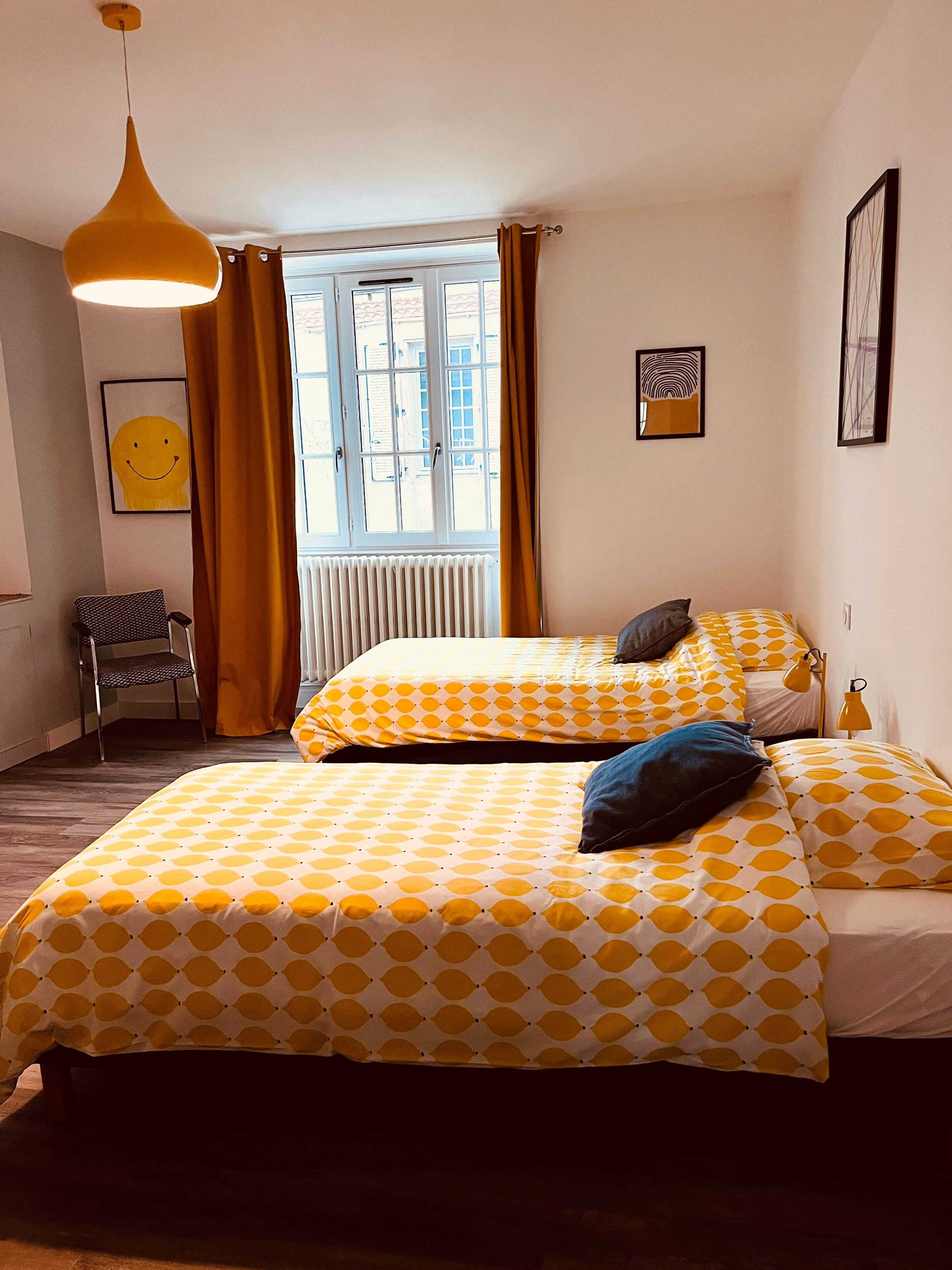 7 chambres, fer et planche à repasser, lit parapluie, accès Internet