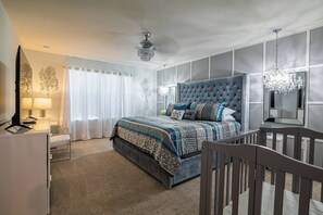 5 habitaciones, escritorio, tabla de planchar con plancha y wifi gratis 