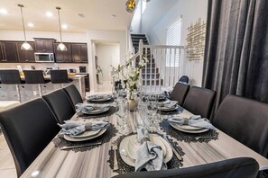 Dining - Home with Private Pool & Game Room in Resort (Davenport)