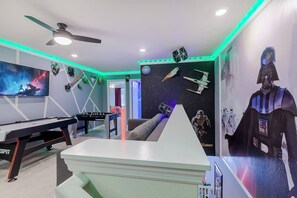 Games room - Thematic House with Pool/Game Room/Clubhouse 274601! (Davenport)