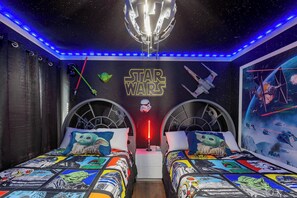 4 bedrooms, iron/ironing board, travel cot, WiFi