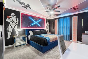 5 bedrooms, iron/ironing board, travel crib, WiFi - Thematic Home with Private Pool & SPA in Resort 243621 (Kissimmee)