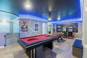 Spielezimmer