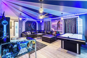 Spielezimmer