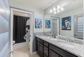 Combined shower/bathtub, hair dryer, towels - Thematic House w/ Private Pool/ SPA/ Game Room! (Davenport)