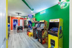 Game room - Thematic House! Private Pool in great Resort 276061! (Davenport)