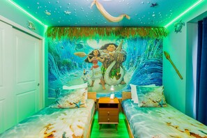 5 habitaciones, tabla de planchar con plancha, wifi y ropa de cama 