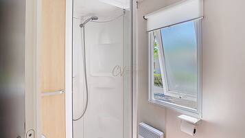 Badewanne, Haartrockner