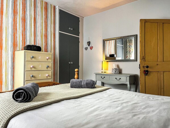 2 bedrooms, free WiFi, bed sheets, wheelchair access