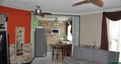 Cupressus House- Cozy apartment with excellent location in Tibas!