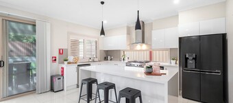 Jam Home | Sydney Motorpark & Parramatta CBD