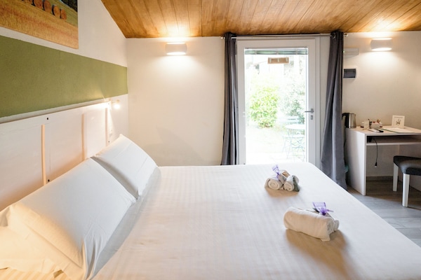 Superior Villa, Vineyard View | 1 bedroom, desk, soundproofing, free WiFi