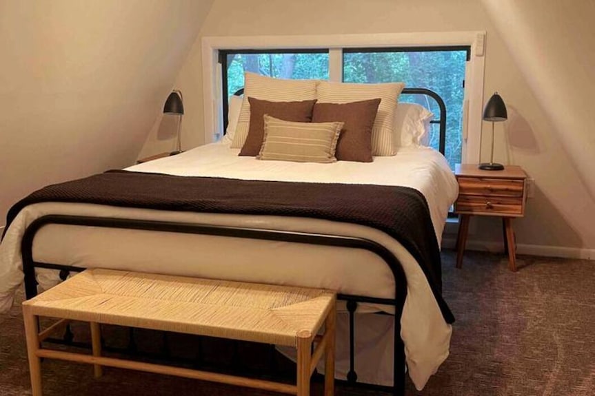A-frame Near Shenandoah National Park - Pet Friendly, Ev Charger, Hot Tub - Front Royal, VA