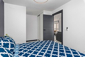 3 bedrooms, iron/ironing board, free WiFi, bed sheets