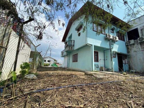 3 minutes to Lahad Datu Airport, few minutes to Fajar Centre and Lahad Datu City