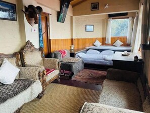 2 bedrooms, bed sheets - Two-Bedroom House with Private Balcony (Palampur)