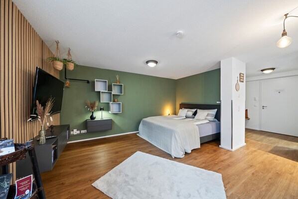 1 bedroom, free WiFi, bed sheets