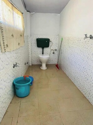 Toallas, jabón, papel higiénico