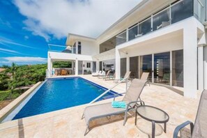 Villa | 4 dormitorios