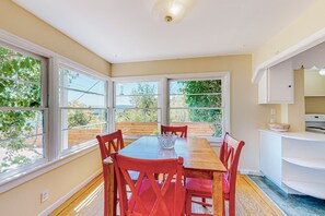 Dining - Fitch Mountain Cabin | Main house with river views, hot tub, decks, Ping-Pong (Healdsburg)