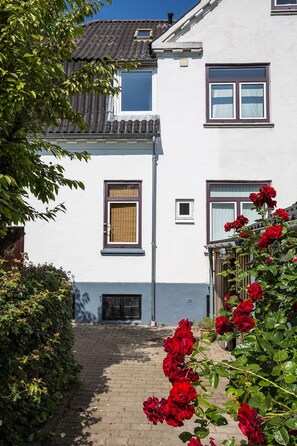 Exterior - Cozy 1-bedroom Apartment in Aalborg (Aalborg)