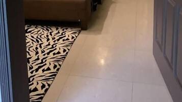 Habitación doble Deluxe | Insonorización, tabla de planchar con plancha y wifi gratis