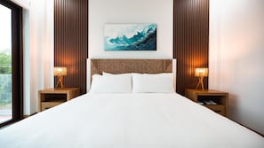 Junior Suite | Premium bedding, down duvets, pillow-top beds, in-room safe - Acqua Di Mare Resort (Roatan)