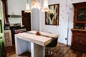 Fridge, microwave, oven, stovetop - Rainforest Casita - Serenity by the Sea (Puerto Viejo de Talamanca)