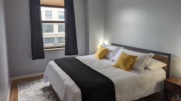 2 bedrooms, iron/ironing board, travel cot, free WiFi