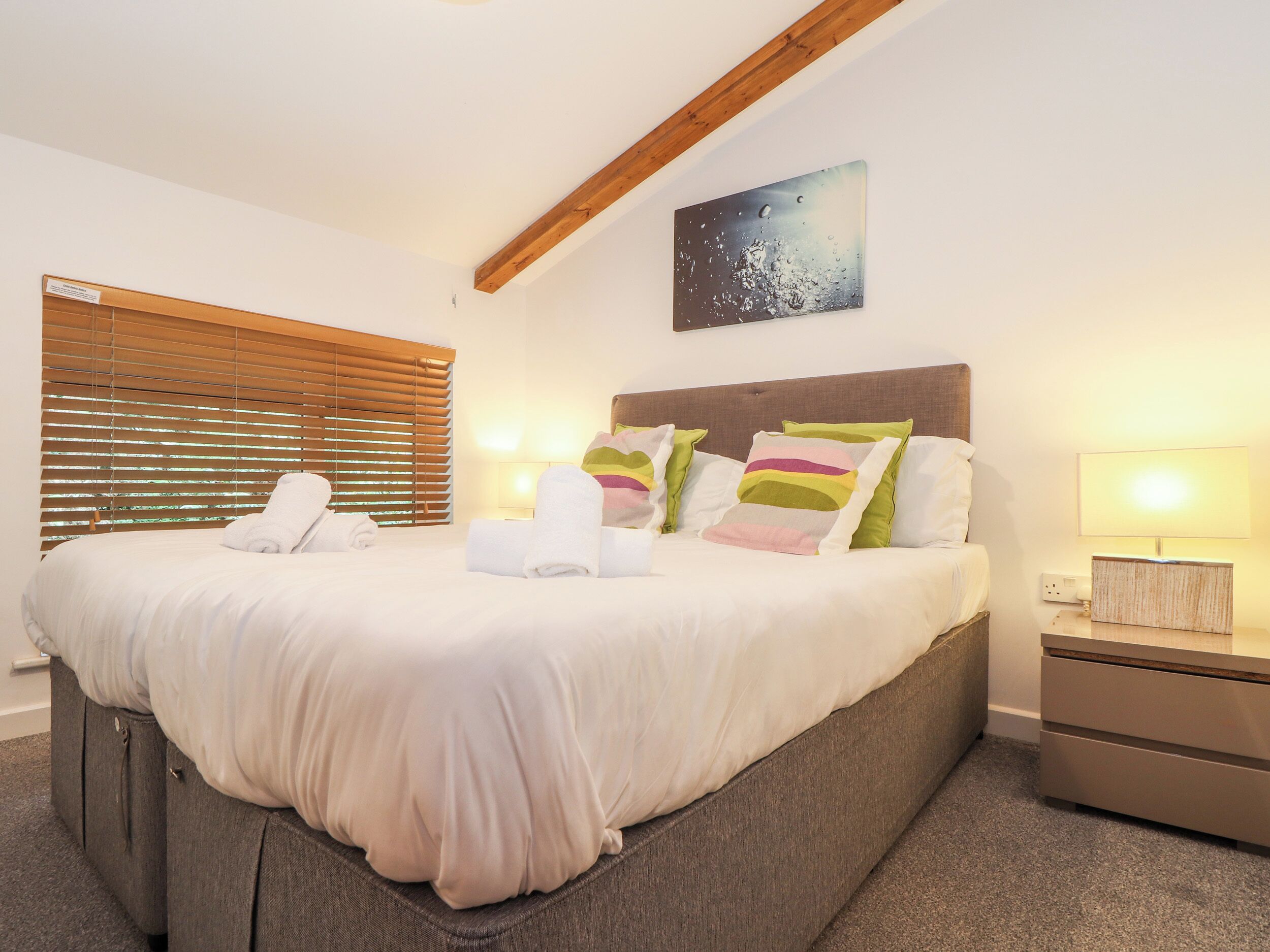 4 Schlafzimmer, individuell dekoriert, individuell eingerichtet