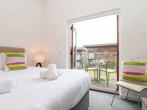 4 bedrooms, individually decorated, individually furnished, free WiFi - Garras (Truro)